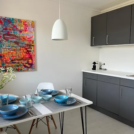 Sunny With 2 Bedrooms, Wifi, Terrace, Close To And Messe Augusta