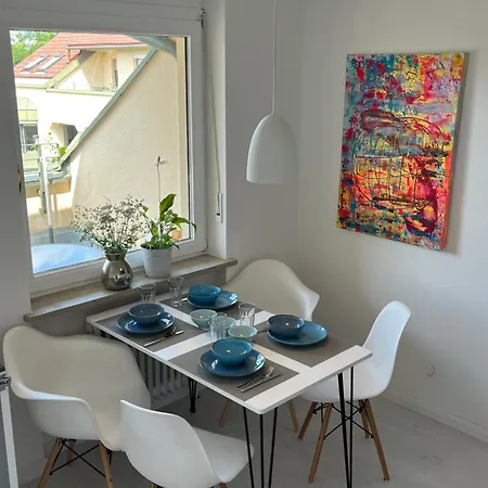 Sunny With 2 Bedrooms, Wifi, Terrace, Close To And Messe Appartamento