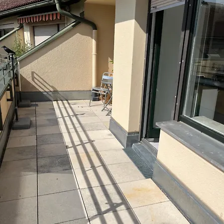 Sunny With 2 Bedrooms, Wifi, Terrace, Close To And Messe Appartamento Augusta