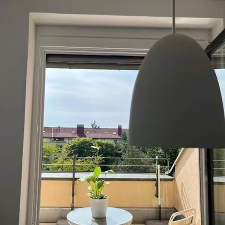 Daire Sunny With 2 Bedrooms, Wifi, Terrace, Close To And Messe Augsburg